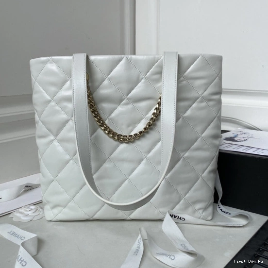 Firstbag Ru Lambskin CHANEL Shiny Bag Shopping 0717